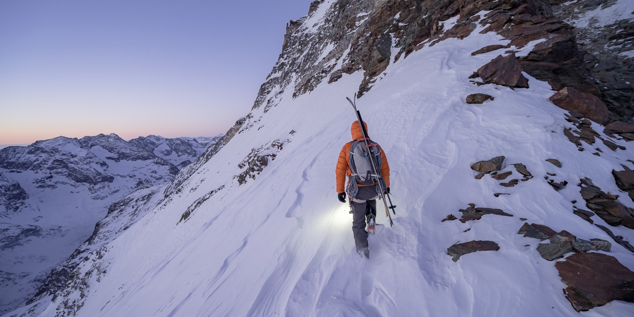 Managing avalanche risks in the mountains - Rab® EU