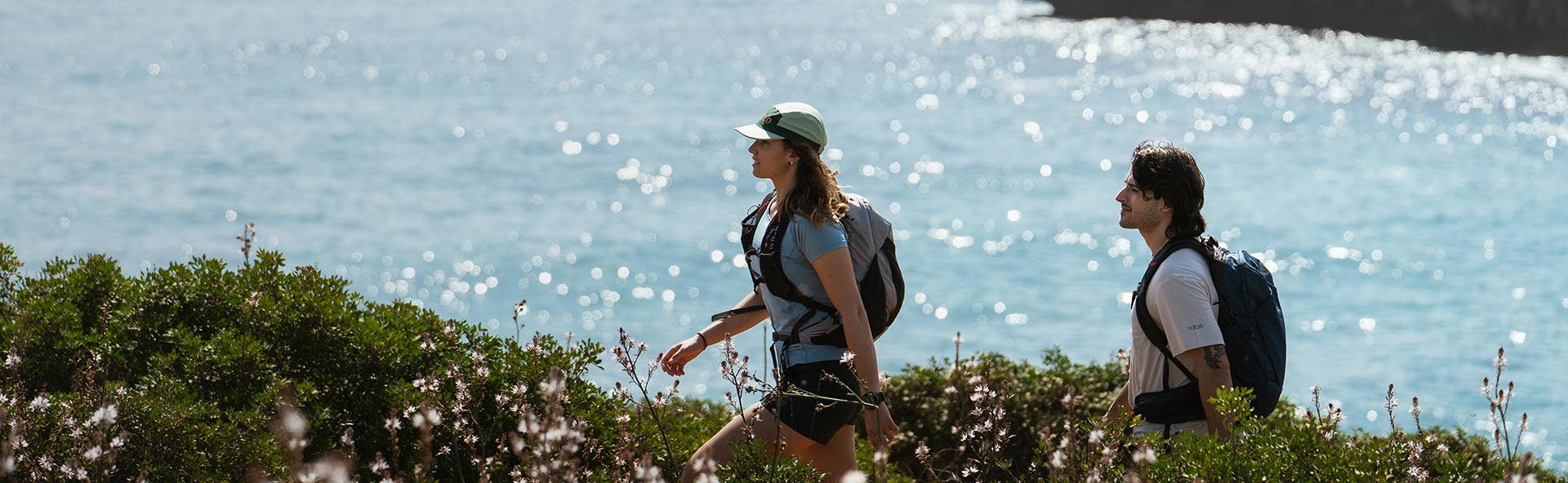 Hauts à manches courtes pour femmes