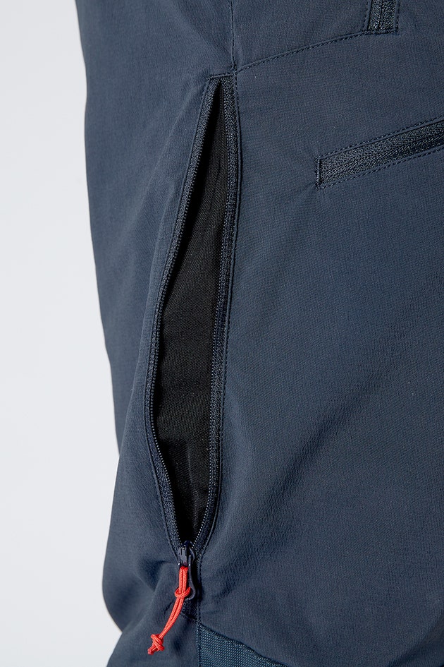 Men's Torque Vapour-Rise™ Pant  Detail