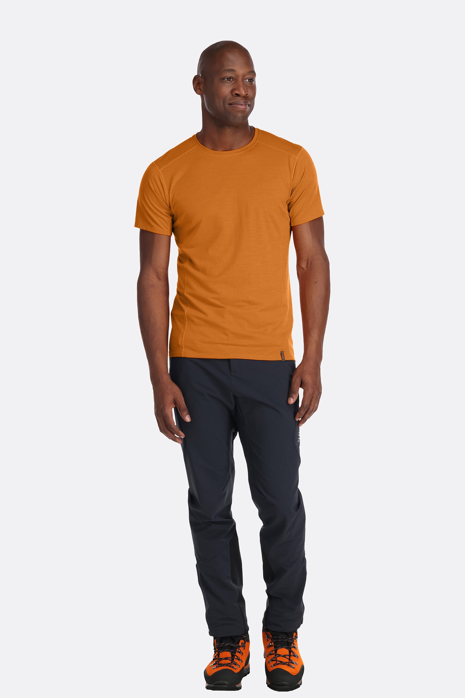 Men's Syncrino Base Tee  Outfit