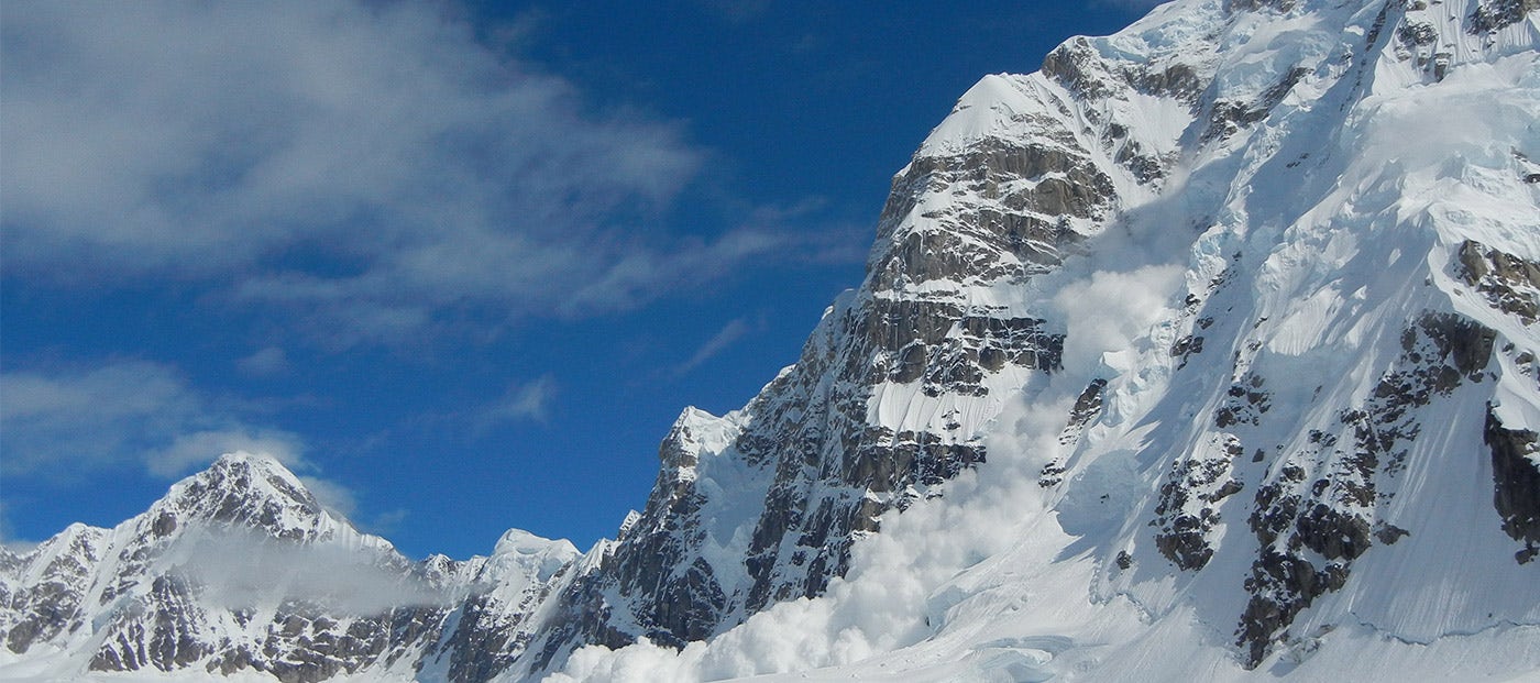 Managing avalanche risks in the mountains | Rab® US